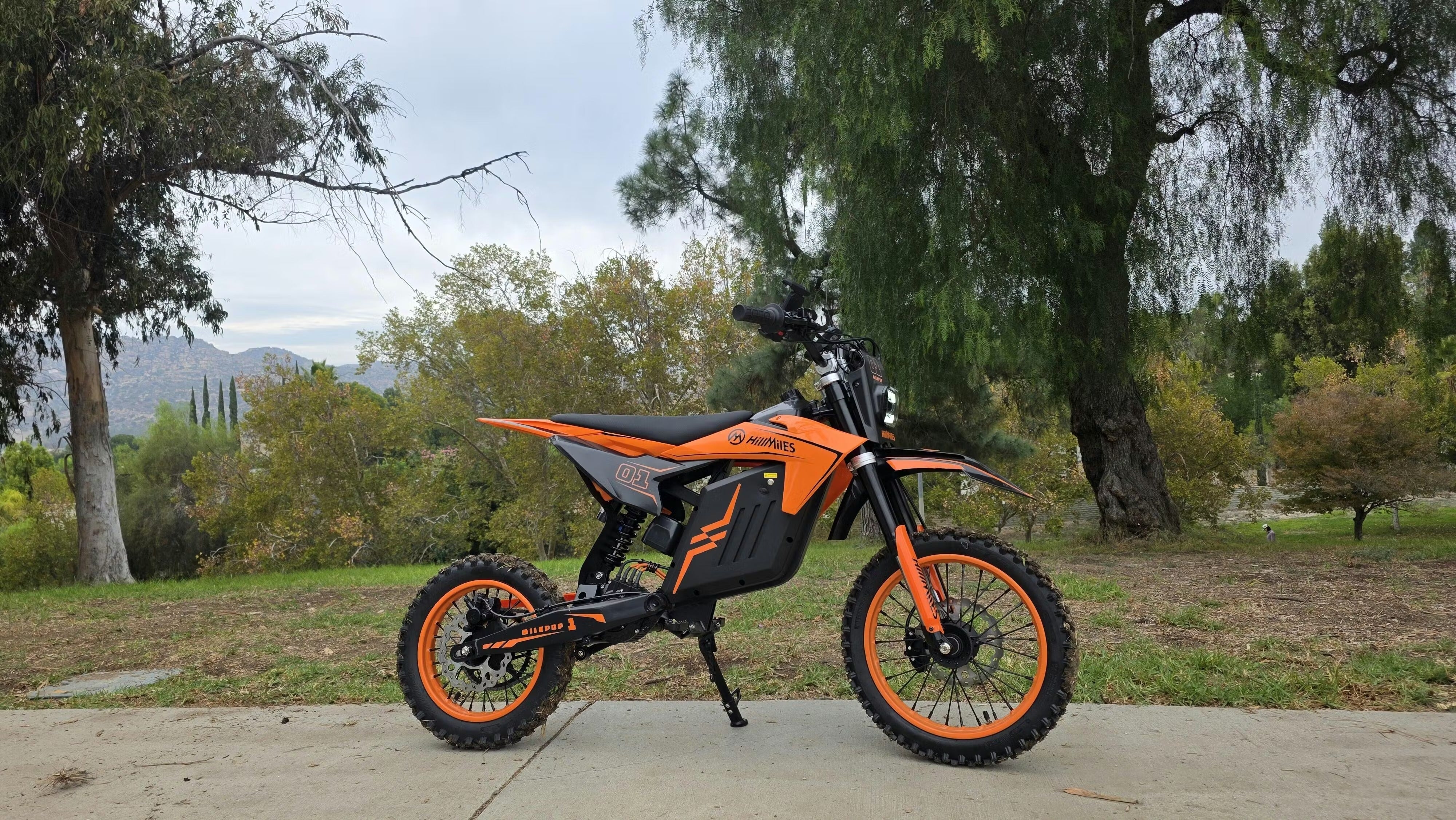 HILLMile Pop-1 Urban Electric Motorcycle – 2000W High-Torque Motor | 31 MPH Top Speed | Long-Range Lithium E-Moto
